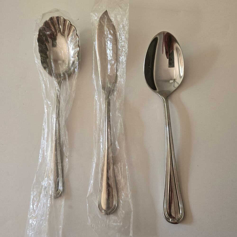 NOS Reed & Barton WOODBURY Butter Knife Sugar and Teaspoon Stainless Flatware